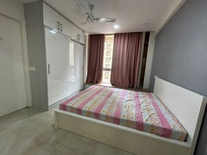 1 BHK Apartment For Rent in Zenia Commercial, Ghodbunder Road