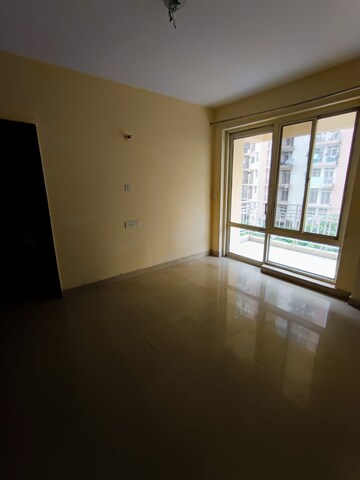 Room in 3 BHK Apartment at BPTP Park 81, Sector 81 – for Rent