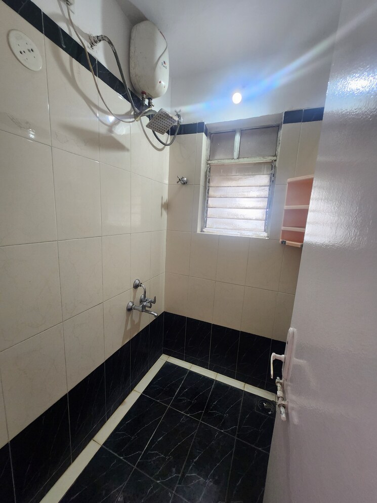 Bathroom, karia-konark-campus 1 Bedroom 650 Sq.Ft. Apartment In Viman Nagar Pune 9319972