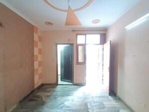 Room in 3 BHK Builder Floor at Mansa Ram Park – for Rent