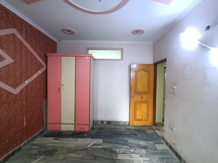 undefined, mansa ram park 3 Bedroom 900 Sq.Ft. Builder Floor In Mansa Ram Park Delhi 9319986