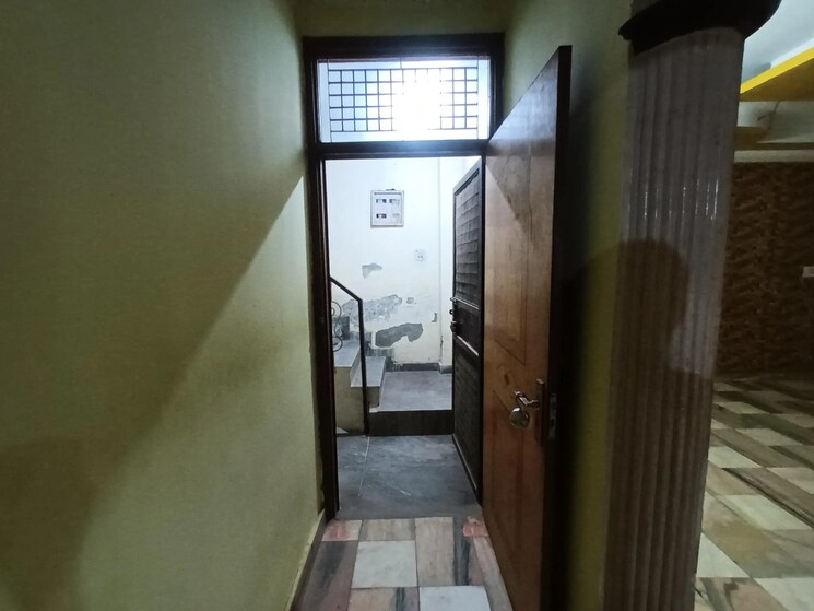 undefined, mansa ram park 3 Bedroom 900 Sq.Ft. Builder Floor In Mansa Ram Park Delhi 9319986