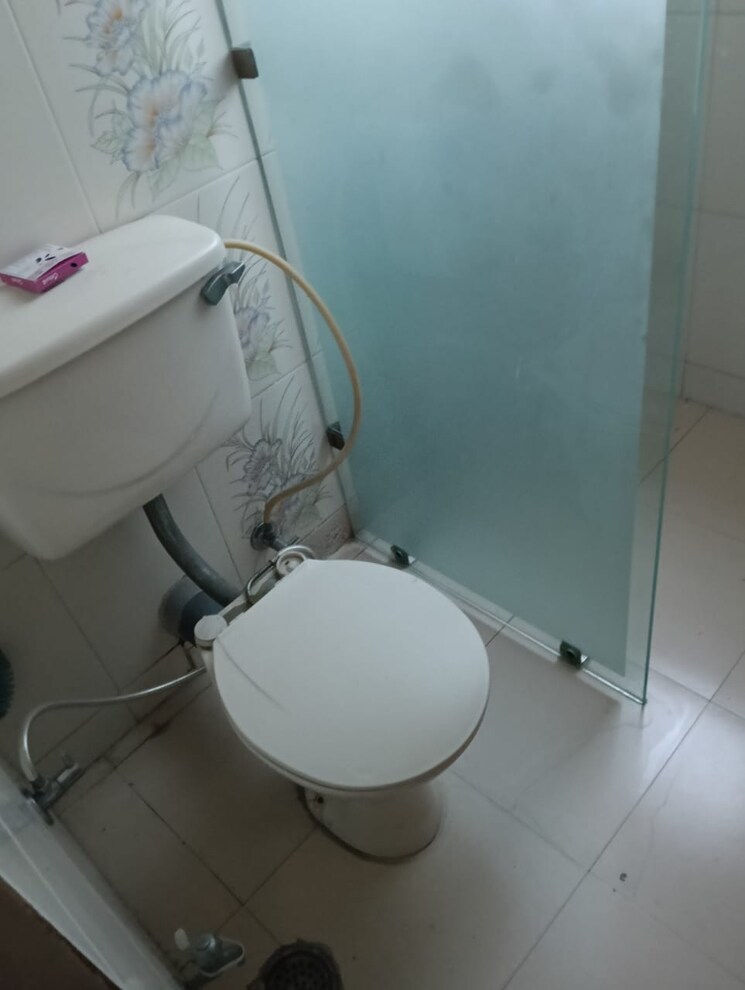 Bathroom, sector 20 3 Bedroom 1850 Sq.Ft. Apartment In Sector 20 Panchkula 9320016