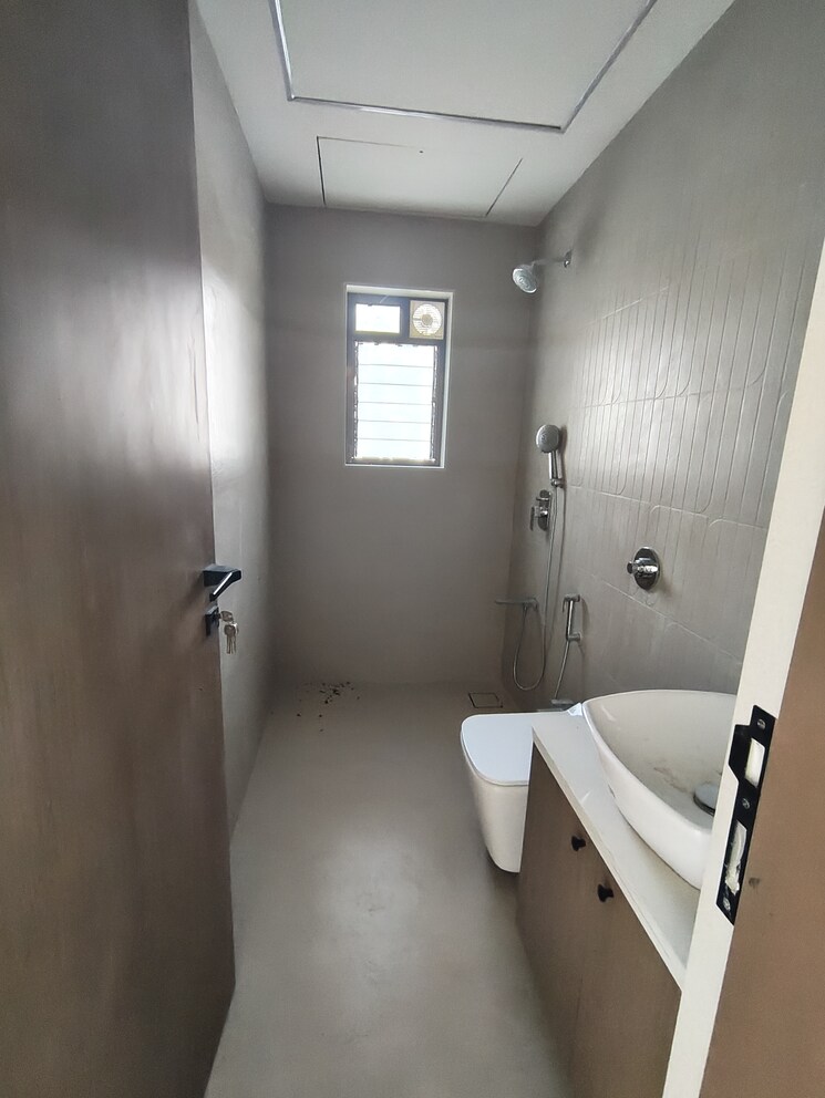 Bathroom, prabhadevi-chs 2 Bedroom 850 Sq.Ft. Apartment In Prabhadevi Mumbai 9320037