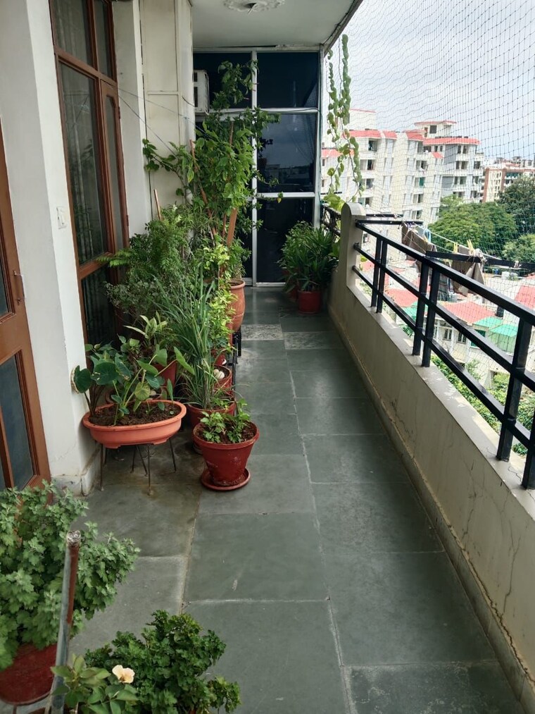 Balcony, sector 20 3 Bedroom 1850 Sq.Ft. Apartment In Sector 20 Panchkula 9320030