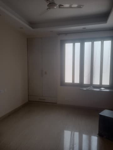 Room in 2 BHK Builder Floor at Vasant Kunj Enclave – for Rent