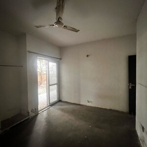 Room in 3 BHK Apartment at BPTP District 3, Sector 85 – for Sale