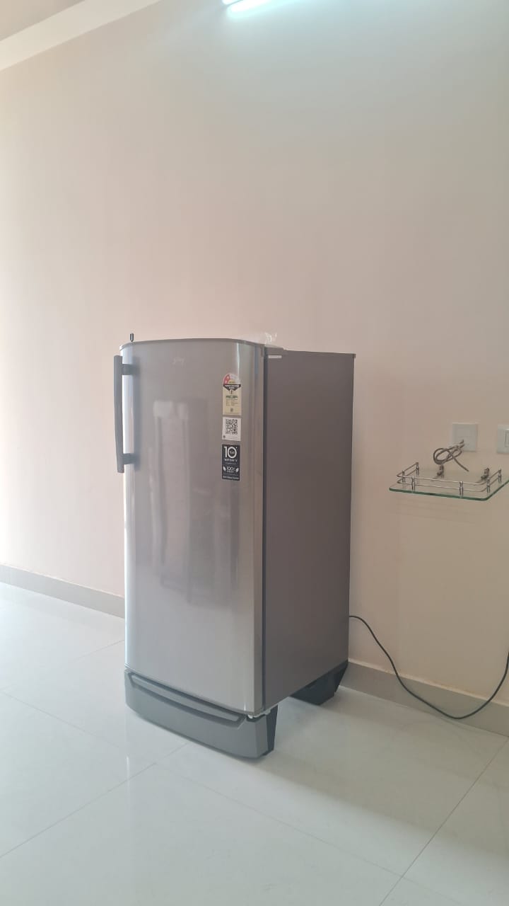 2 BHK + Servant Room Apartment For Rent in Feroj Apartments 