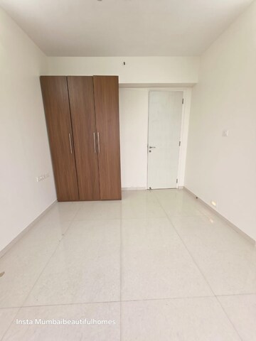 Room in 2 BHK Apartment at Zee Jayashree, Vile Parle East – for Sale