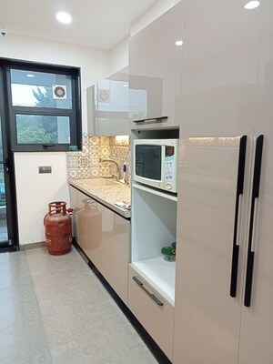 Kitchen in 3.5 BHK Builder Floor at Sector 17 – for Sale