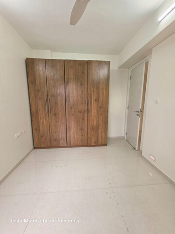 Room in 3 BHK Apartment at Zee Jayashree, Vile Parle East – for Sale
