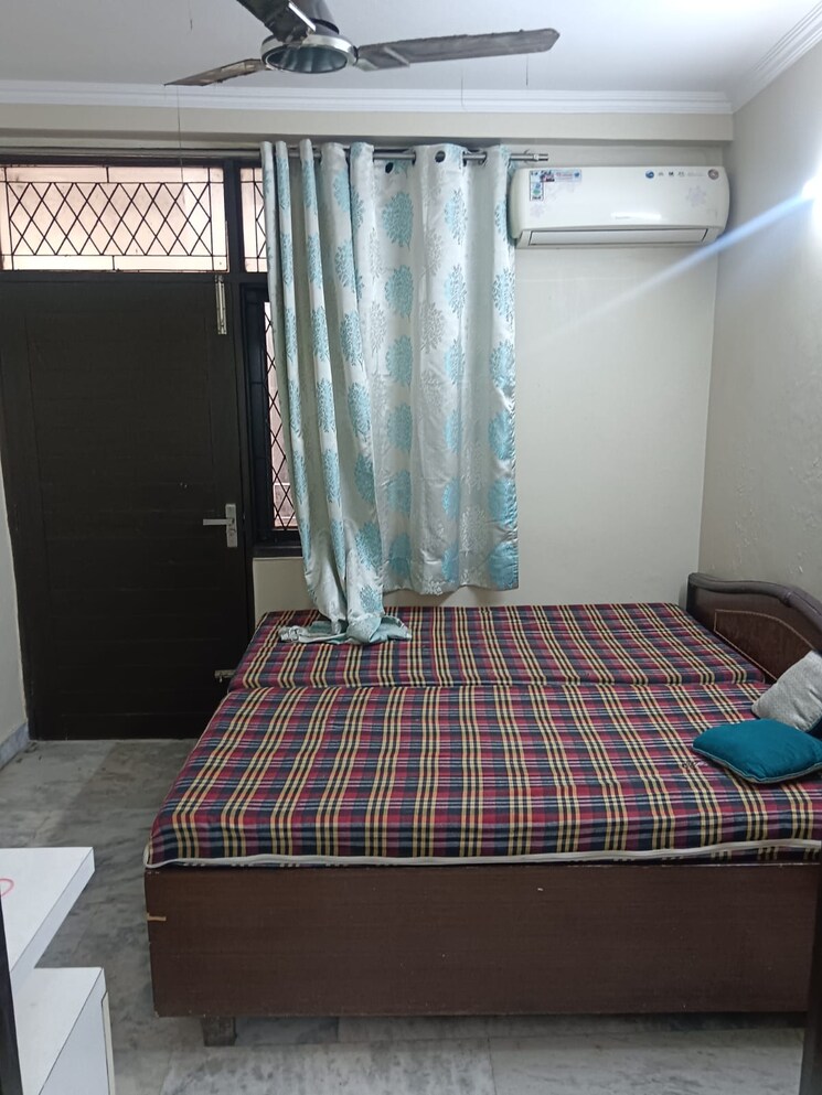Bedroom, panchsheel vihar 3 Bedroom 990 Sq.Ft. Builder Floor In Panchsheel Vihar Delhi 9320208