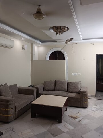 Master Bedroom in 3 BHK Builder Floor at Panchsheel Vihar – for Rent