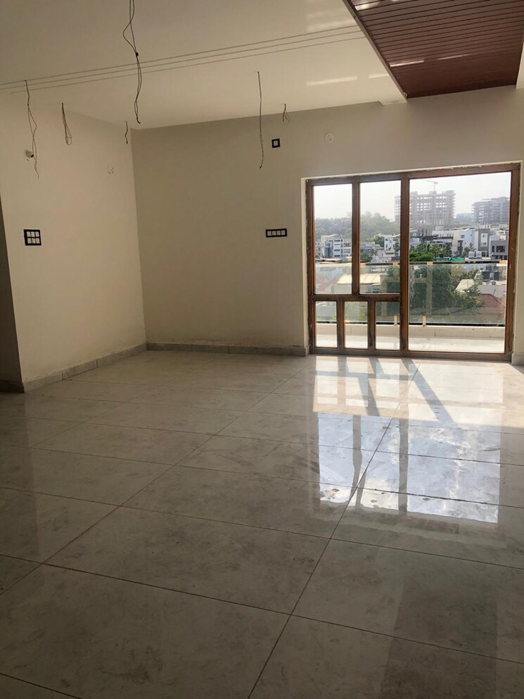 Room, film nagar 3 Bedroom 1966 Sq.Ft. Apartment In Film Nagar Hyderabad 9320217