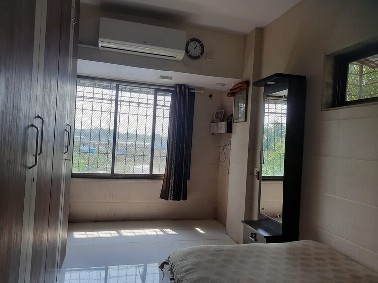 Room, mulund east 1 Bedroom 365 Sq.Ft. Builder Floor In Mulund East Mumbai 9320536
