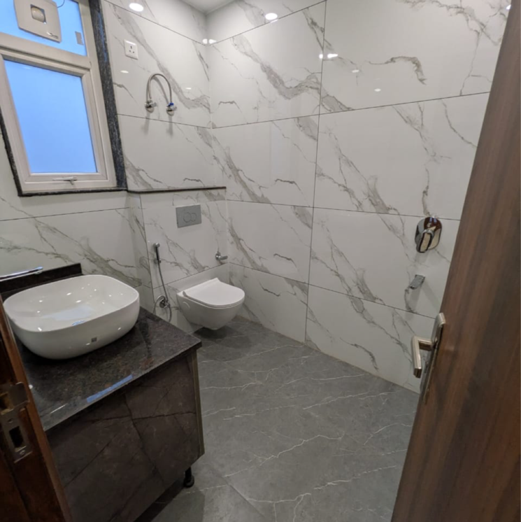 Bathroom, sector 23 3.5 Bedroom 1500 Sq.Ft. Builder Floor In Sector 23 Gurgaon 9320501
