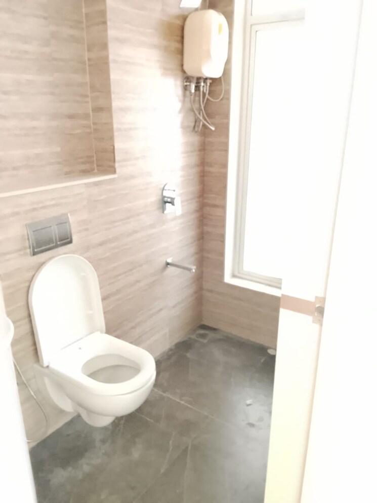 Bathroom, dombivli east 1 Bedroom 500 Sq.Ft. Apartment In Dombivli East Thane 9320477