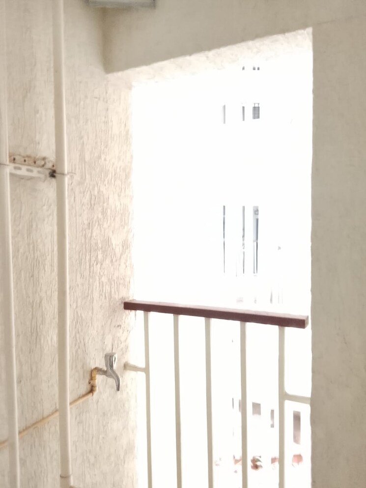 Room, dombivli east 1 Bedroom 500 Sq.Ft. Apartment In Dombivli East Thane 9320477