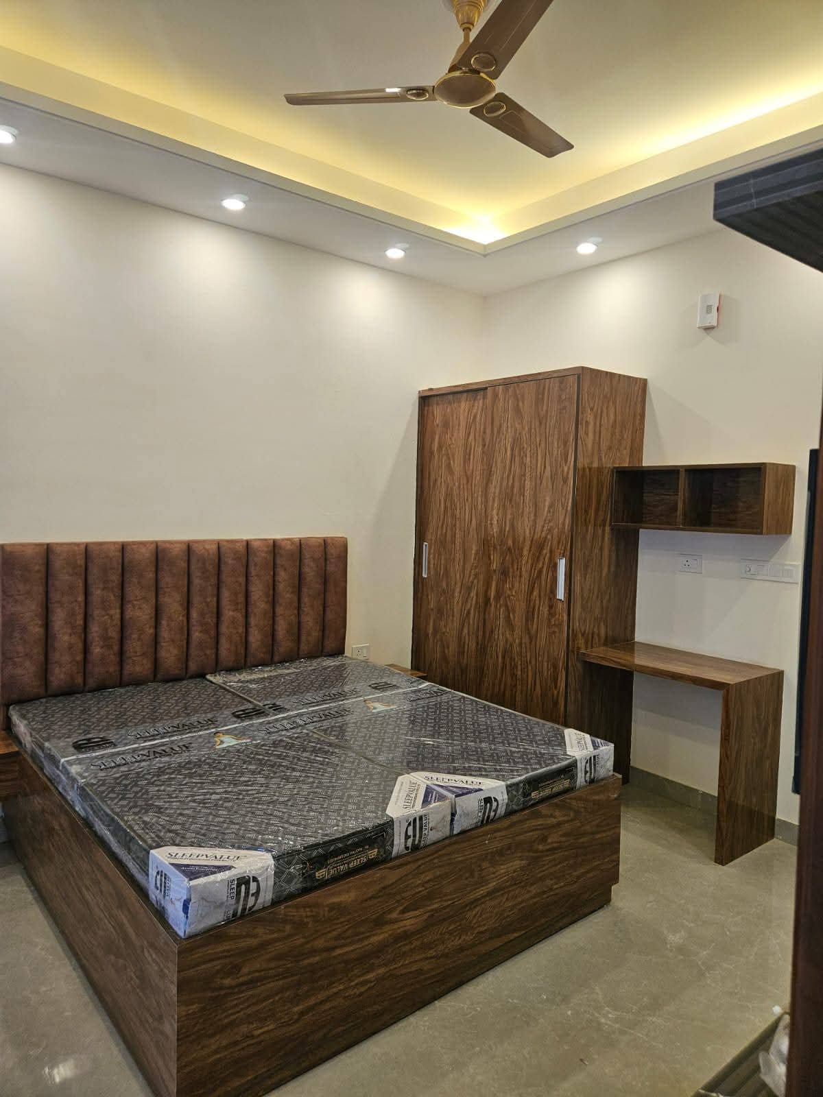 1 BHK Builder Floor For Rent in Ignou Road 