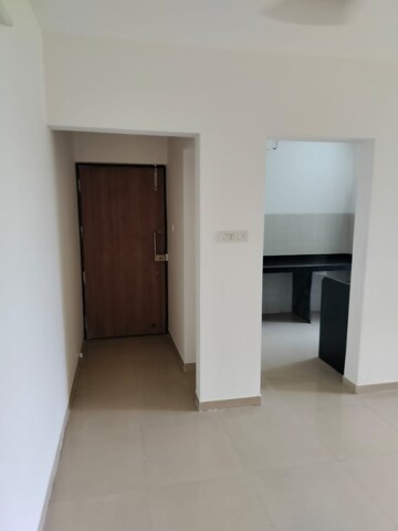 Room in 1 BHK Apartment at Regency Estate, Dombivli East – for Rent