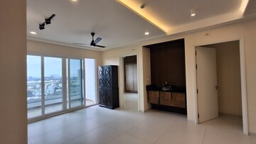 Room in 3 BHK Apartment at Rajapushpa Provincia, Narsingi – for Rent
