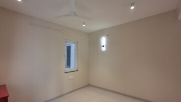 Room in 3 BHK Apartment at Rajapushpa Provincia, Narsingi – for Rent