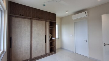 Room in 3 BHK Apartment at Rajapushpa Provincia, Narsingi – for Rent