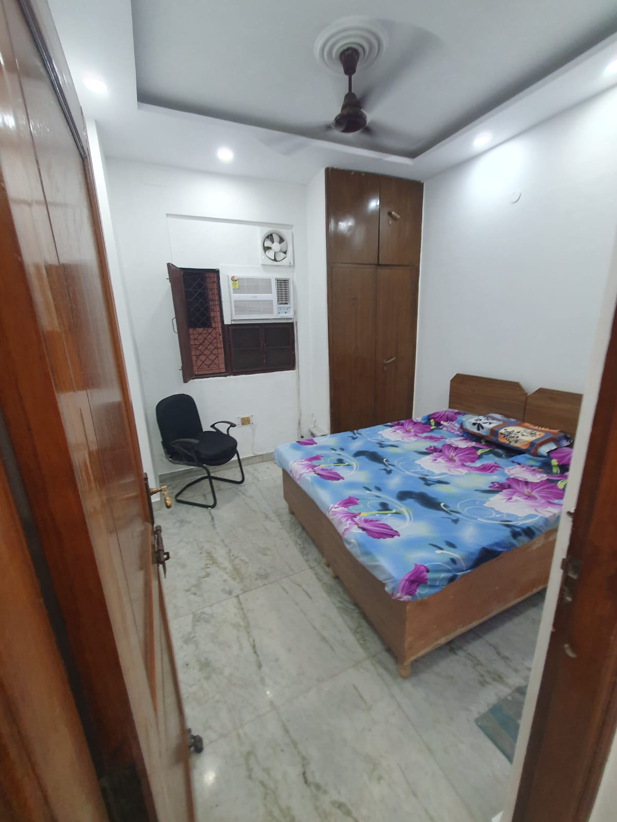 2 BHK + Pooja Room Builder Floor For Rent in Old Rajinder Nagar