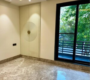 Room in 4 BHK Builder Floor at BP Homes, Sector 85 – for Sale