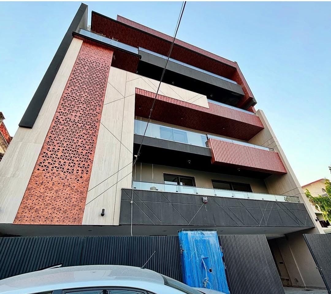 4 BHK 350 Sq.Yd. Builder Floor in BP Homes