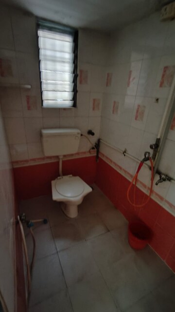 Bathroom in 1 BHK Apartment at Dombivli East – for Rent