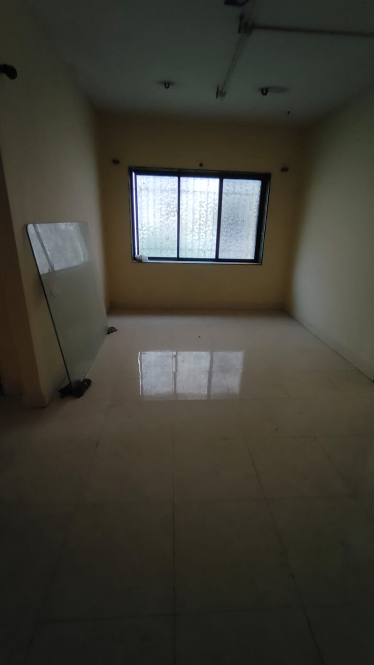 Room, dombivli east 1 Bedroom 600 Sq.Ft. Apartment In Dombivli East Thane 9320666
