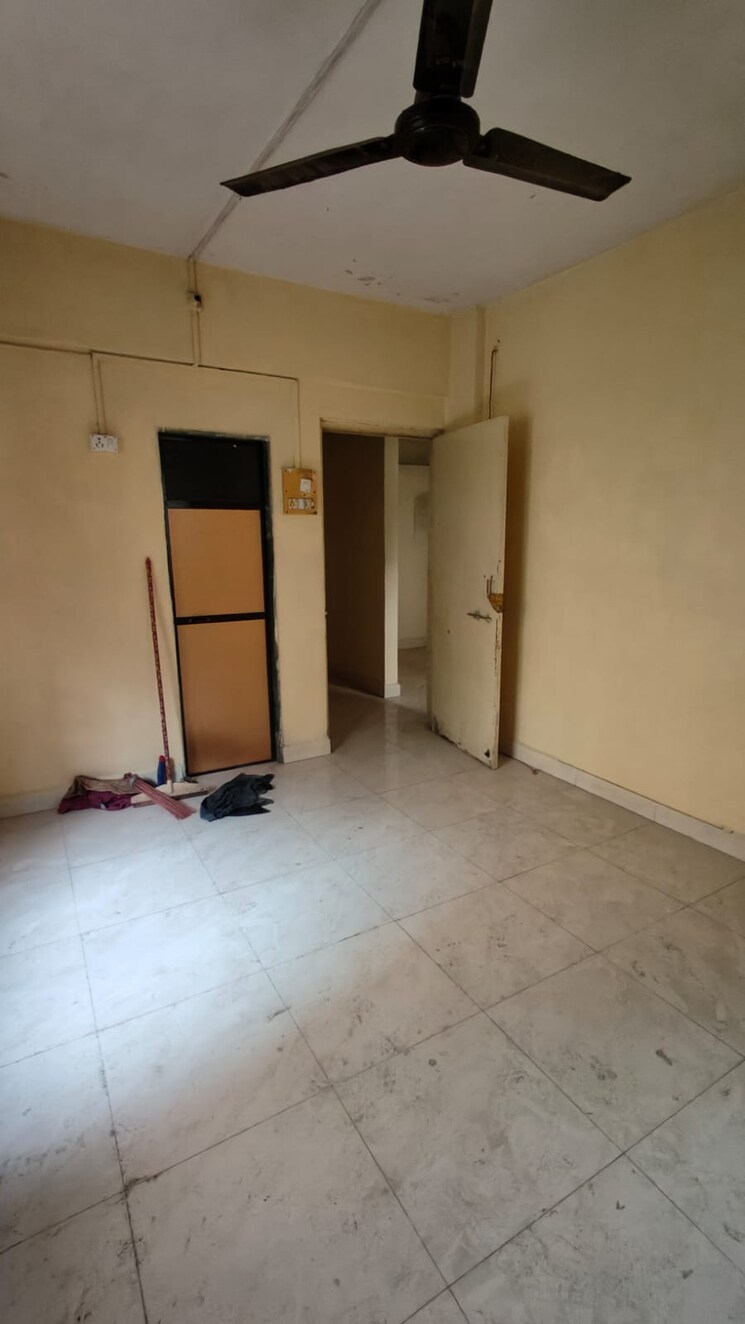 Room, dombivli east 1 Bedroom 600 Sq.Ft. Apartment In Dombivli East Thane 9320666