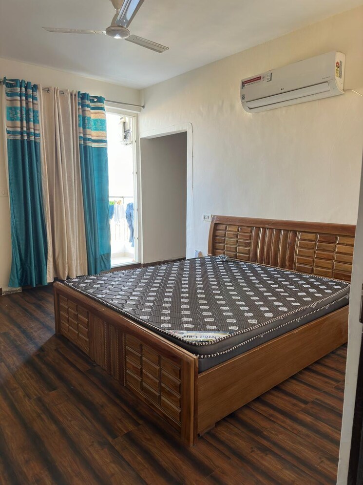 Bedroom, nk-sharma-savitry-greens 3 Bedroom 1750 Sq.Ft. Apartment In Lohgarh Zirakpur 9320739