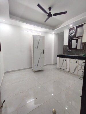 1 RK Apartment For Rent in Neb Sarai