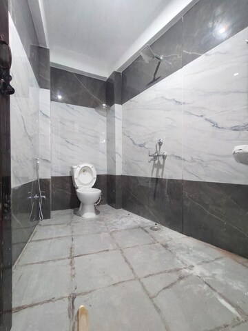 Bathroom in 1 RK Apartment at Neb Sarai – for Rent