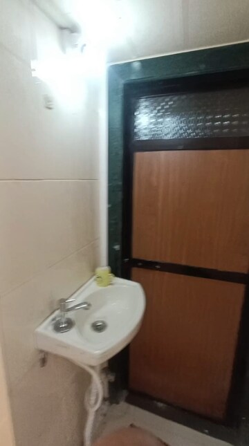 Bathroom in 1 BHK Apartment at Dombivli East – for Rent