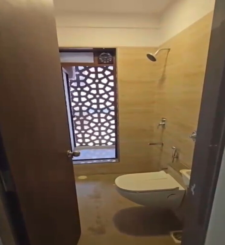 Bathroom, geetanjali-heritage 3 Bedroom 1235 Sq.Ft. Apartment In Chembur Mumbai 9320843