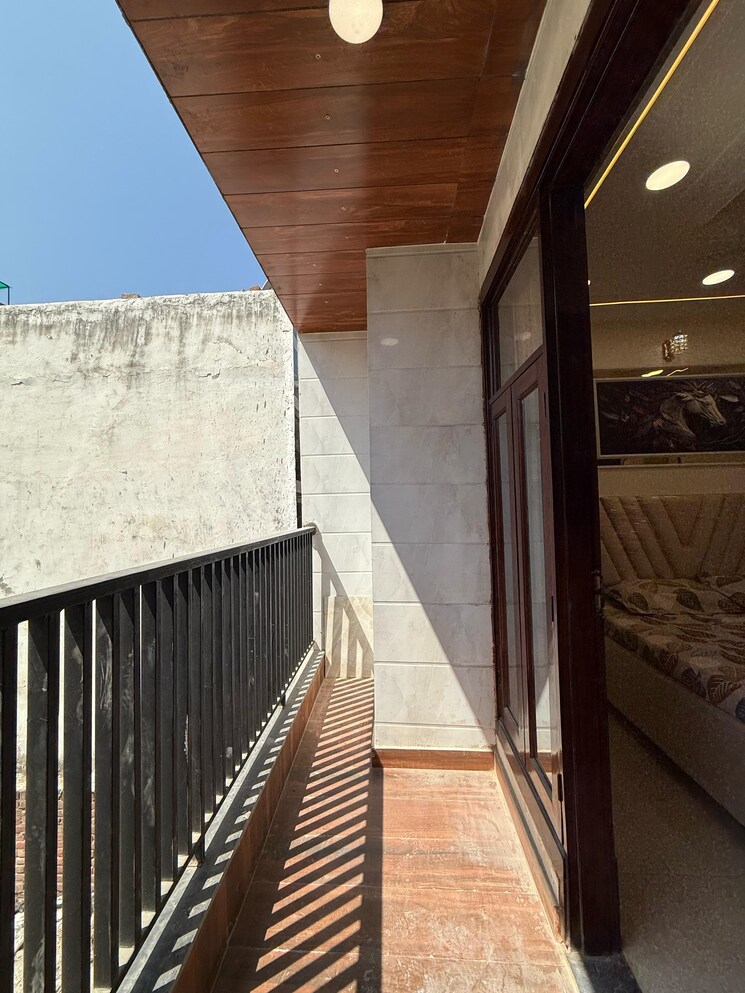 Balcony, dwarka mor 2 Bedroom 650 Sq.Ft. Builder Floor In Dwarka Mor Delhi 9321030