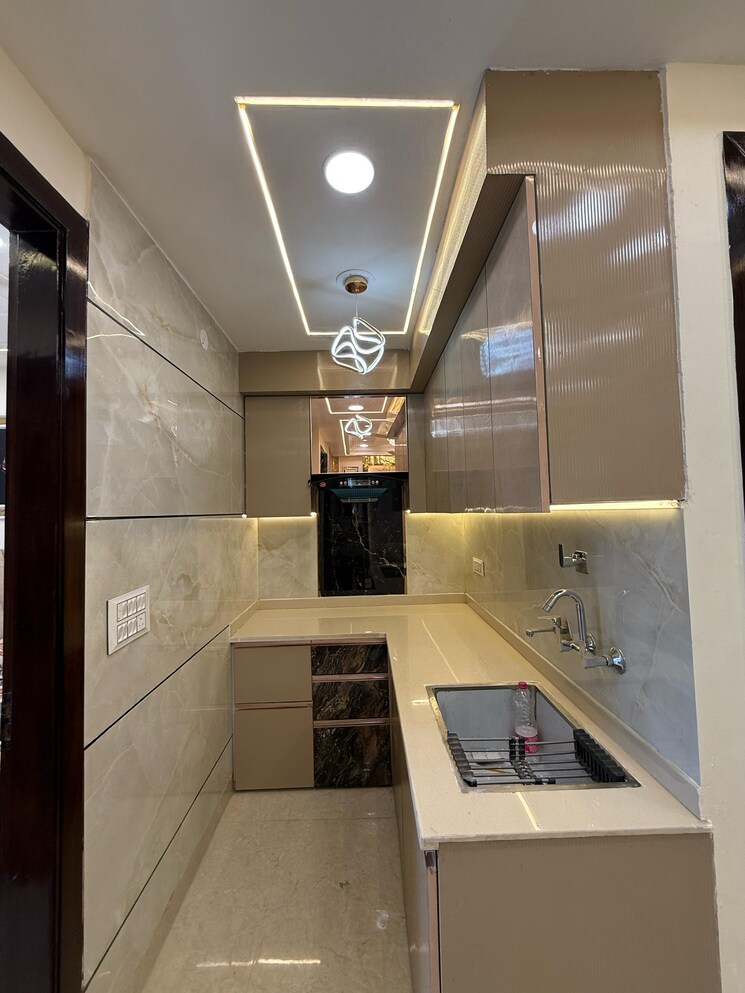 Kitchen, dwarka mor 2 Bedroom 650 Sq.Ft. Builder Floor In Dwarka Mor Delhi 9320934