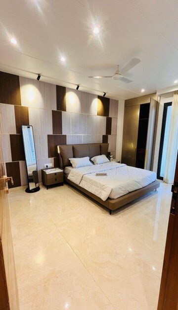 Bedroom in 3.5 BHK Builder Floor at Sector 10 – for Rent