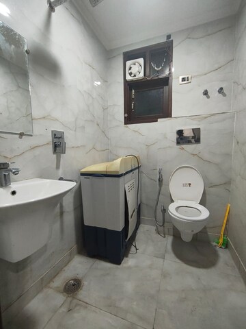 Bathroom in 1 BHK Builder Floor at Neb Sarai – for Rent
