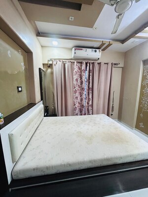 Bedroom in 1 BHK Apartment at Triveni CHS Andheri, Andheri West – for Rent