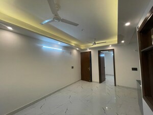 Room in 2 BHK Builder Floor at Saket – for Rent