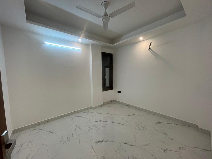 Room, saket 2 Bedroom 800 Sq.Ft. Builder Floor In Saket Delhi 9320995