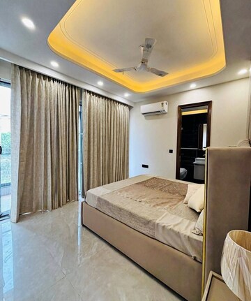 Bedroom in 1 BHK Builder Floor at Sector 9 – for Rent