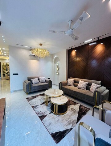 Living Room in 1 BHK Builder Floor at Sector 9 – for Rent