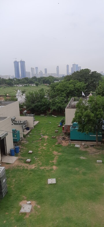 2 BHK Apartment For Sale in Pivotal Paradise, Sector 62