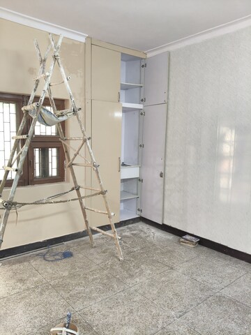 Staircase in 3 BHK Independent House at Sector 16 – for Rent