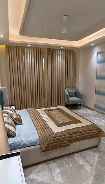 Bedroom in 2 BHK Builder Floor at Sector 9 – for Rent